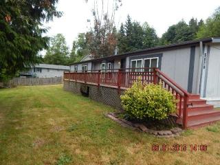 5670 Woodburn Rd, Eglon, WA 98346-9606