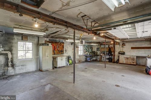 210 Hoernerstown Rd, Hummelstown PA  17036-9503 exterior