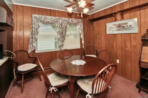 9 Crescent Ave, Warwick NY  10990-1047 exterior