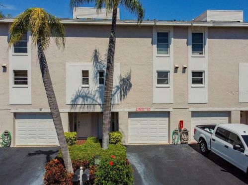 255 Capri Cir, Saint Petersburg, FL 33706-4459