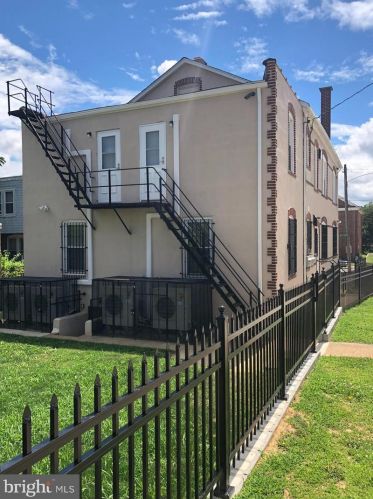 101 8th St, Wilmington, DE 19802-3505
