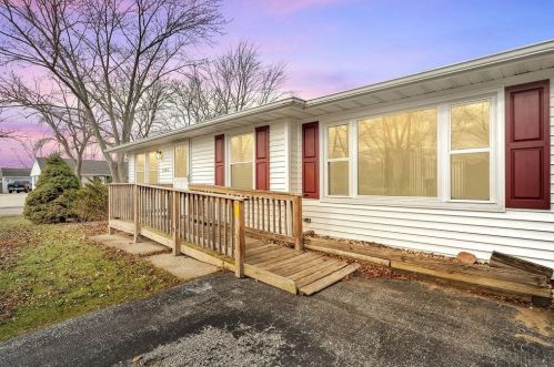 1503 Lind Ct, Valpo, IN 46383-4012