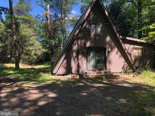 242 Bear Creek Rd, Schuylkill Haven, PA 17972-9044
