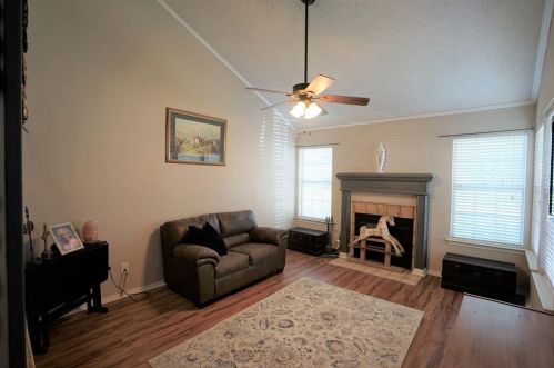 4636 Baytree Dr, Fort Worth, TX 76137-1516