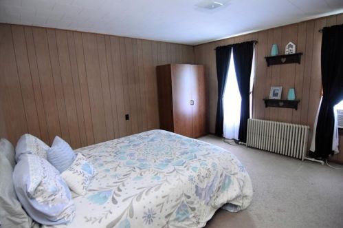 2329 Clinton St, Whitaker PA  15120-2662 exterior