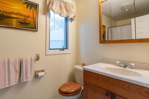 3 Pitford Way, Nashua NH  exterior