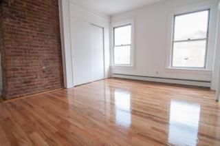 629 Leonard St, Brooklyn, NY 11222-2905