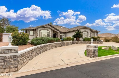 1335 Anasazi St, Mesa, AZ 85203-2051