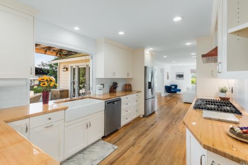 7395 Starr Rd, Windsor CA  95492-9655 exterior