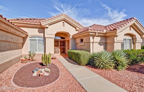 15310 Sentinel Dr, Sun City, AZ 85375-6634