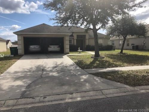 4606 Woodford Dr, Kissimmee, FL 34758-2853