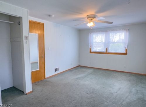 22 Fisher Pl, Clark NJ  07066-3239 exterior