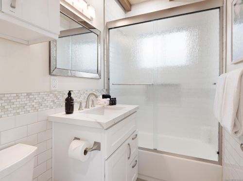 824 Anacapa Ct, San Diego CA  92109-8203 exterior