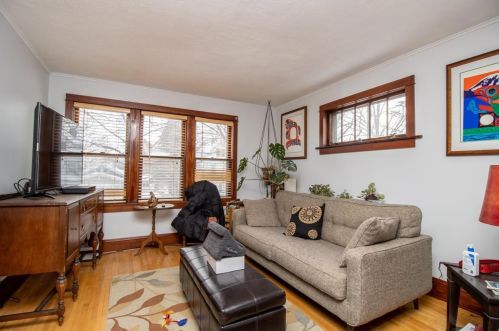 1097 Churchill St, Saint Paul, MN 55103-1007