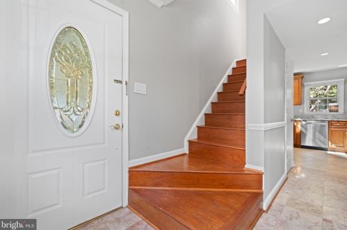 8410 Red Ash Ct, Springfield VA  22153-3436 exterior