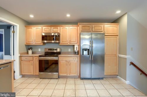 479 Woodcrest Dr, Navy Sup Dpt PA  17050-6854 exterior