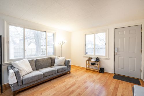 2926 77 St, Milwaukee WI 53222-5015 exterior