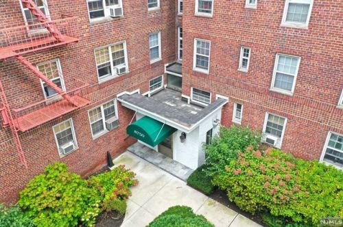 8750 Boulevard, North Bergen NJ  07047-6005 exterior