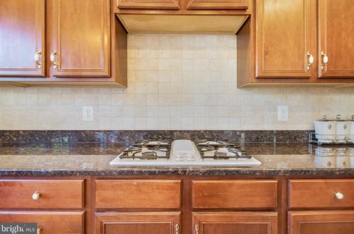 5312 Kernstown Ct, Haymarket VA  20169-4504 exterior