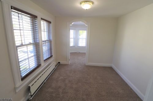 210 8 Ave, Manville NJ  08835-1233 exterior