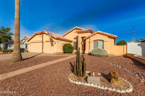 7724 Dover St, Mesa, AZ 85207-6637