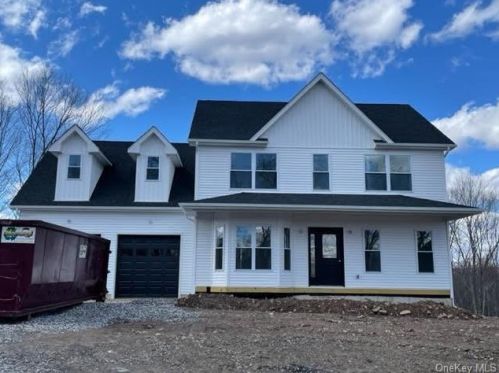 223 School House Rd, Middletown, NY 10940-7593
