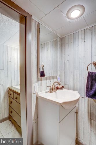 210 Hoernerstown Rd, Hummelstown PA  17036-9503 exterior