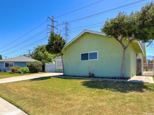 6424 Sherman Way, Buena Park CA  90620-1542 exterior