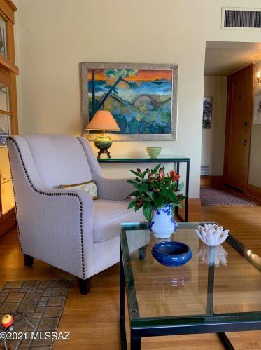 309 1 St, Tucson AZ 85705-7818 exterior