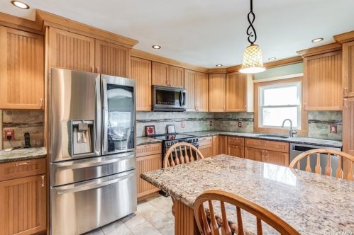 305 Bayberry Rd, Southold NY  11971-4436 exterior