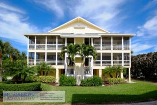 585 Gulf Dr, Sanibel FL  33957-5025 exterior