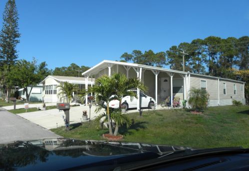 10 Mediterranean Blvd, Fort Pierce, FL 34952-8558