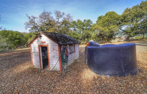 4333 Sonoma Mountain Rd, Santa Rosa, CA 95404-8850