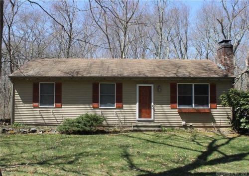 252 Lake Hayward Rd, Colchester, CT 06415-1815