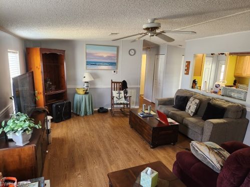 848 Yacht Club Way, Moore Haven FL  33471-2822 exterior