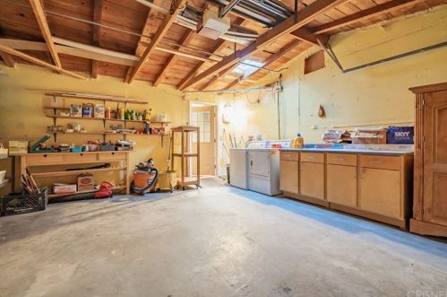 2018 Lingard St, Lancaster CA 93536-1405 exterior