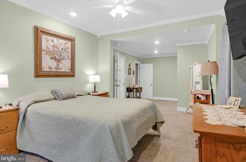 525 Park Blvd, Tavistock NJ  08033-2938 exterior