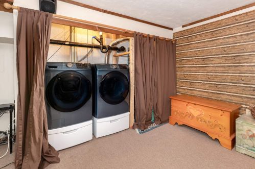 63 Durrell Mountain Rd, Belmont NH  03220-3305 exterior