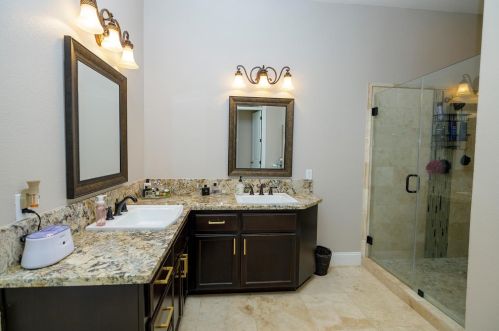 10709 Goldsborough Cir, Valley Home CA  95361-7648 exterior