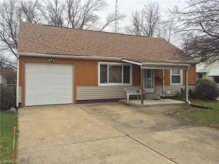 1133 18th St, Canton, OH 44705-1221