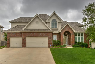 16137 Bedford Ave, Omaha, NE 68116-6434