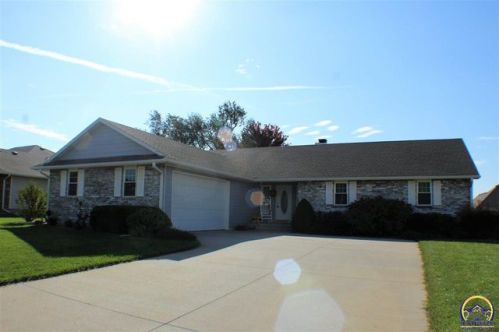 3613 Whitetail Ln, Emporia, KS 66801-8607