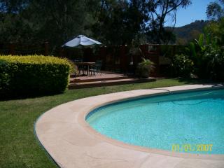 5154 Bloch St, San Diego CA  92122-4005 exterior