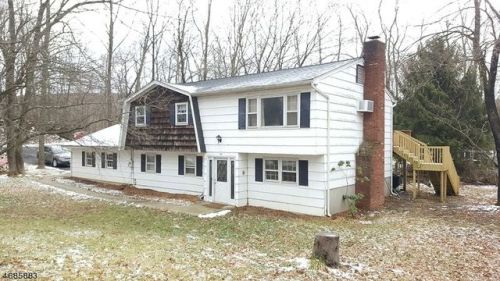 148 Decker Pond Rd, Andover, NJ 07821-2108