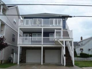 321 Poplar Ave, Wildwood Crest, NJ 08260-5253