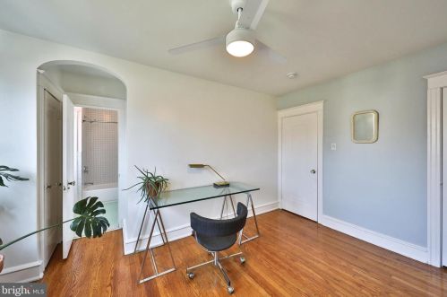 425 Gln Echo Rd, Philadelphia PA 19119-2915 exterior