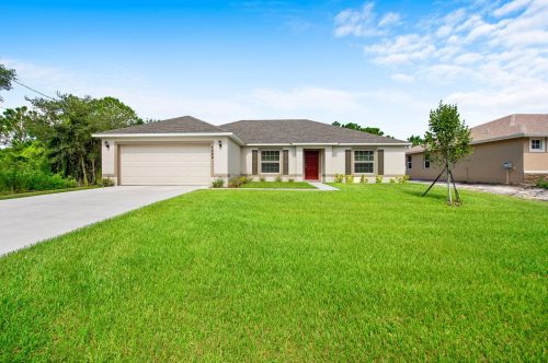 4586 Image Dr, Fort Pierce, FL 34953-6886
