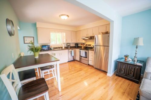 46 King Philip Rd, South Kingstown RI  02882-1102 exterior