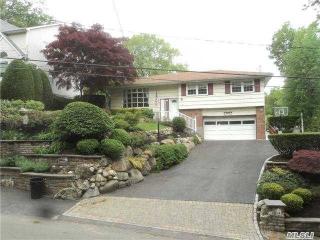34 Ridgefield Rd, Center Port NY  11721-1506 exterior