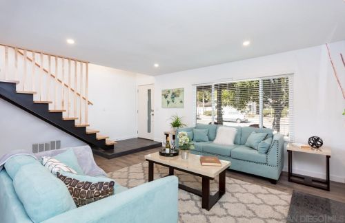 4137 Auburn Ave, Oceanside CA  92056-6018 exterior